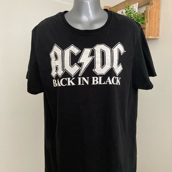 AC/DC Shirt - Picture 2 of 4